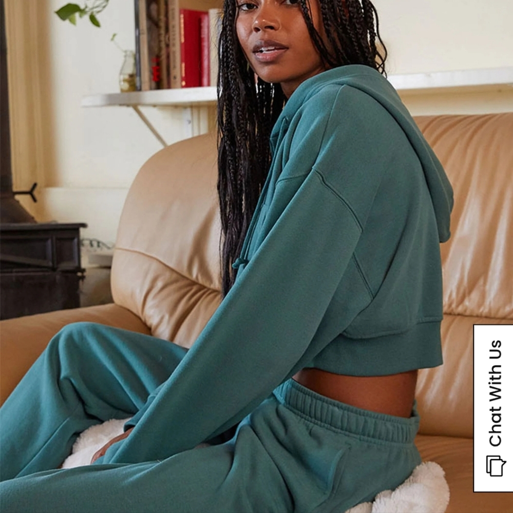 PacSun Playboy Aunthentic Cropped hoodie